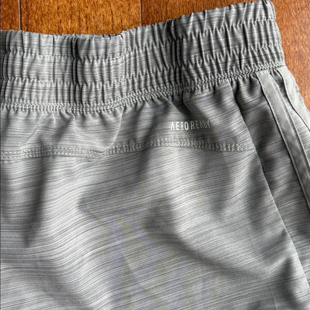 Adidas AEROREADY Women’s Gray Athletic Running Shorts 3” Inseam Size M